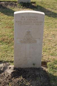 Ismailia War Memorial Cemetery - Johnson, Bertie Frederick
